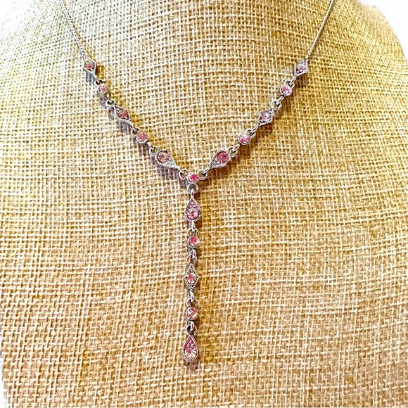 Avon Necklace Lariat style silver tone with clear rhinestones - Picture 3 of 11